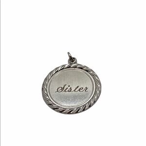 WELLS Sterling SISTER Charm 5.38g